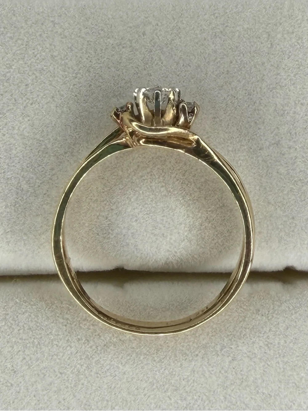 14K Yellow Gold Diamond Bridal Set Elegant Vintage Estate Swirl Bypass‎ Design